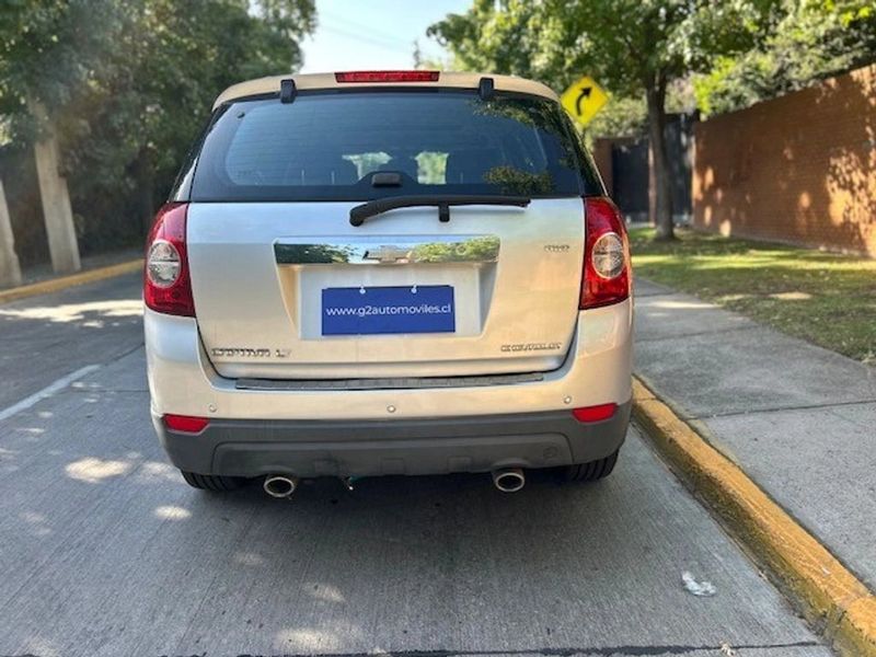 Chevrolet Captiva — foto 4 de 25
