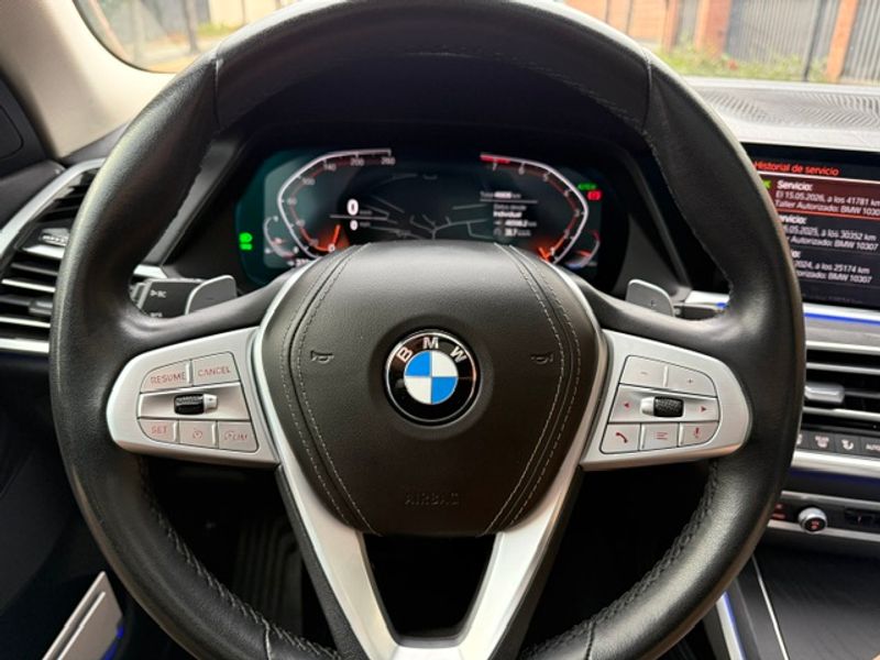 BMW X7 — foto 25 de 28