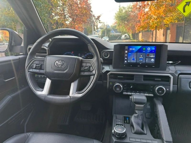 Toyota 4Runner — foto 19 de 24
