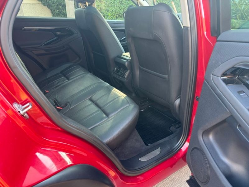 Land Rover Range Rover Evoque — foto 17 de 31