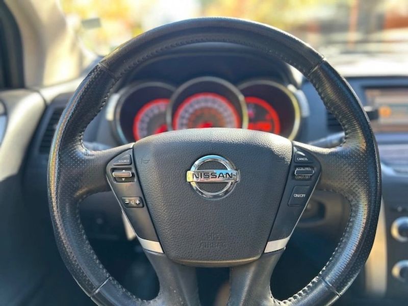 Nissan Murano — foto 13 de 26