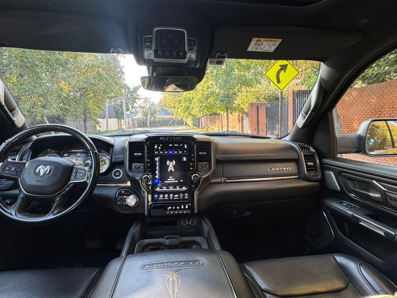 RAM 1500 — foto 20 de 26