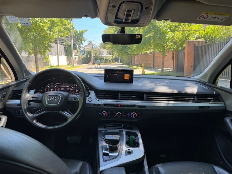 Audi Q7 — foto 25 de 33