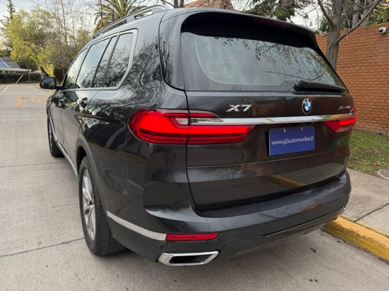 BMW X7 — foto 10 de 28