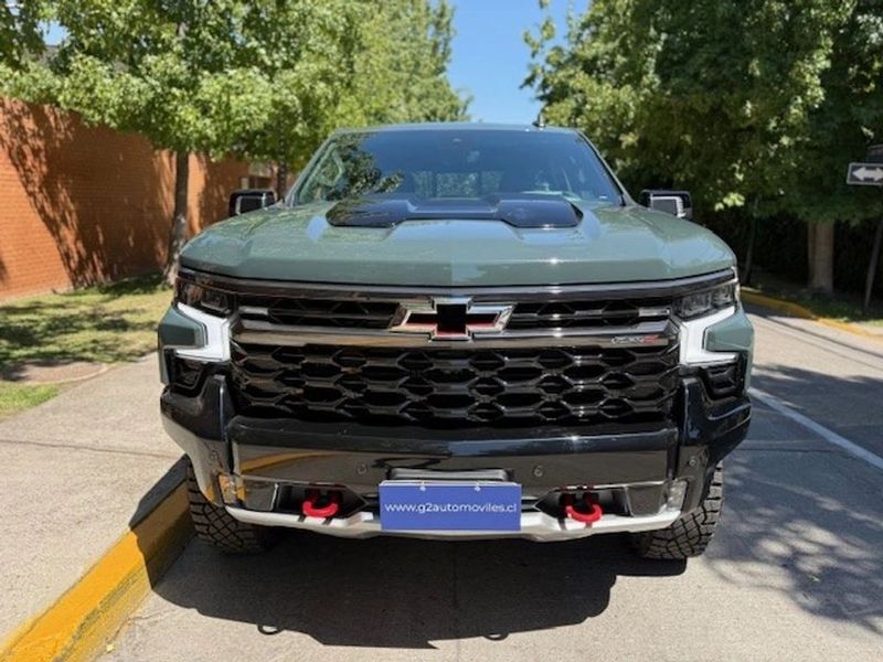 Chevrolet Silverado — foto 2 de 29