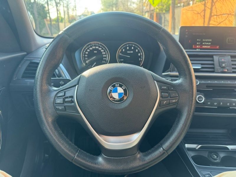 BMW 118 — foto 28 de 31