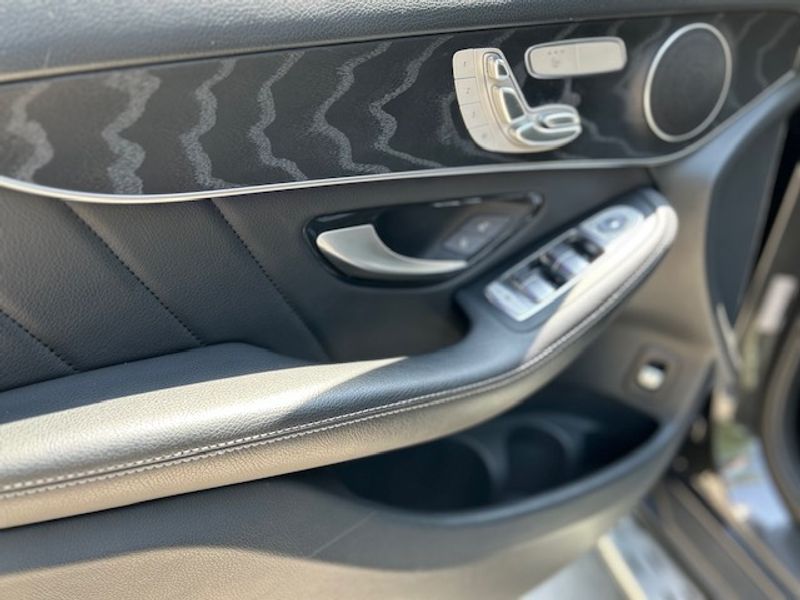 Mercedes-Benz Glc — foto 21 de 22