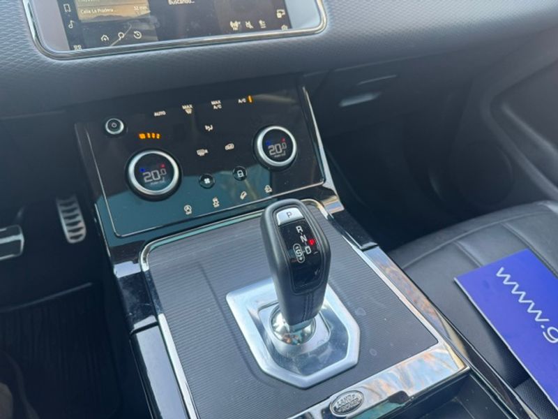 Land Rover Range Rover Evoque — foto 31 de 31