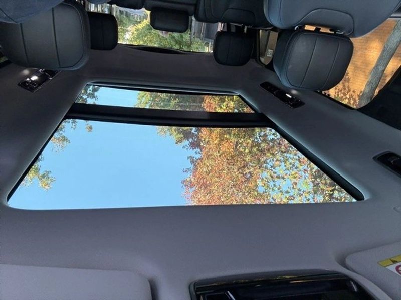 Land Rover Range Rover — foto 28 de 29