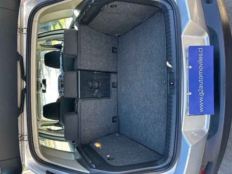 Volkswagen Tiguan — foto 18 de 23