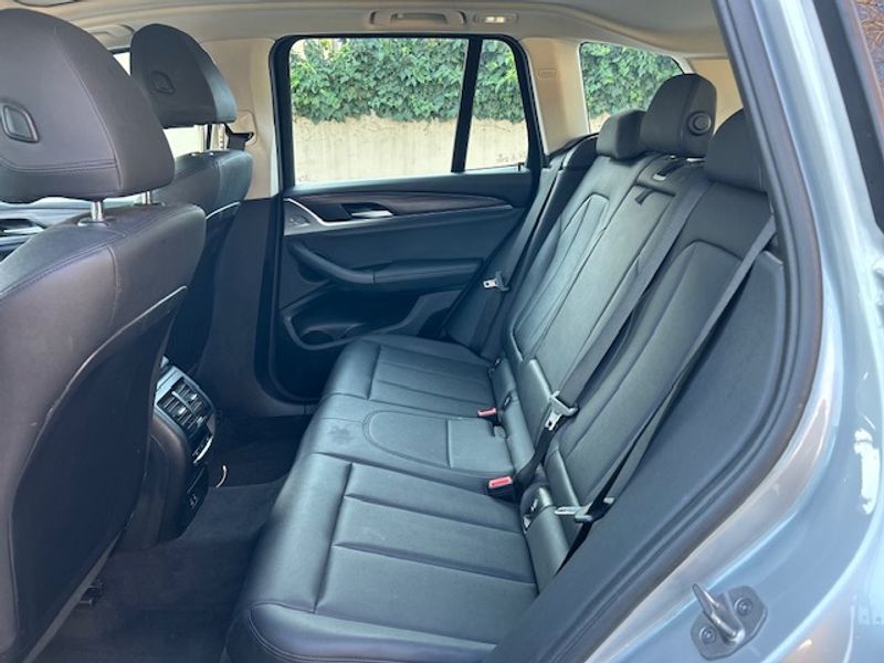 BMW X3 — foto 10 de 17