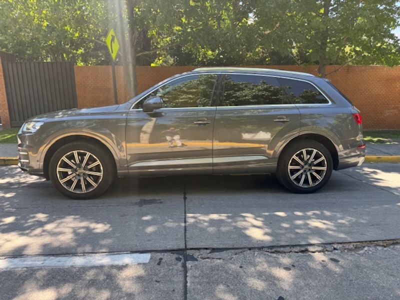 Audi Q7 — foto 18 de 33