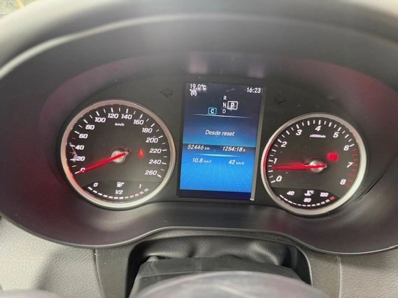 Mercedes-Benz Glc200 — foto 21 de 22