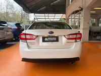 Subaru Impreza — foto 6 de 10