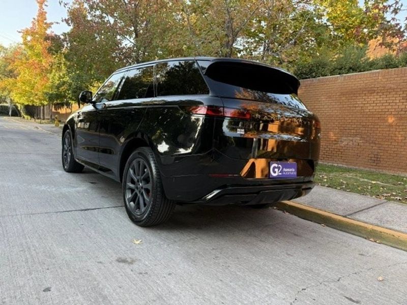 Land Rover Range Rover — foto 16 de 29
