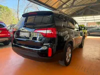KIA Sorento — foto 7 de 10