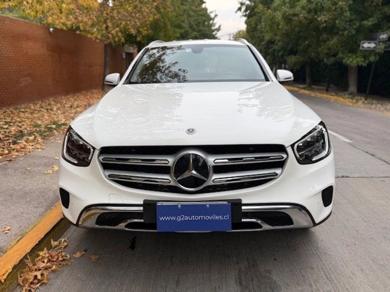 Mercedes-Benz Glc200 — foto 8 de 22