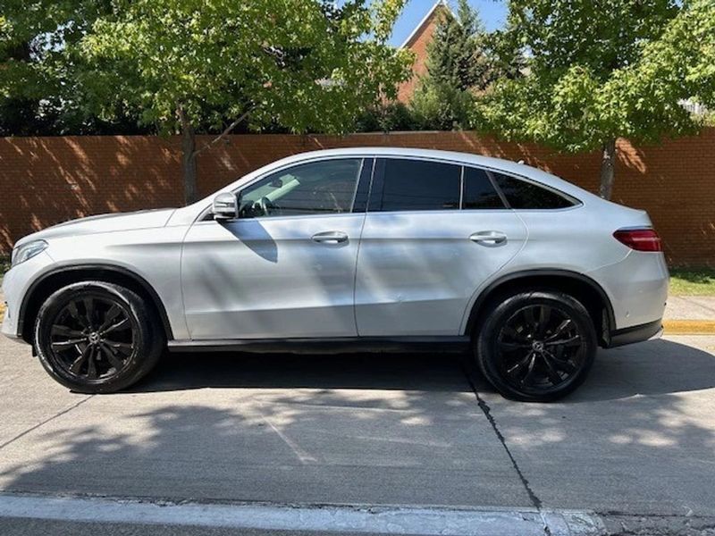 Mercedes-Benz Gle350 — foto 6 de 22