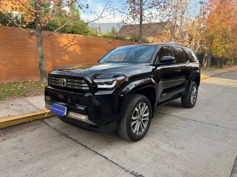 Toyota 4Runner — foto 10 de 24