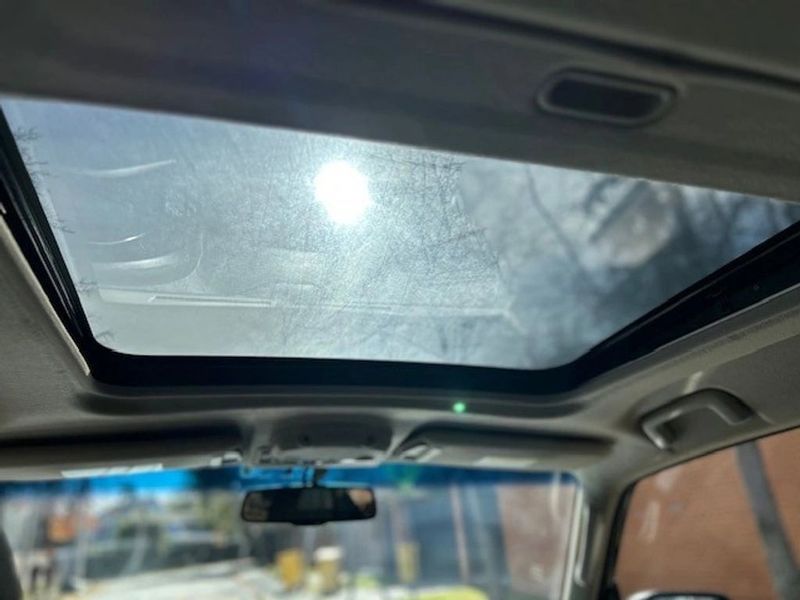 Mitsubishi Montero — foto 12 de 19