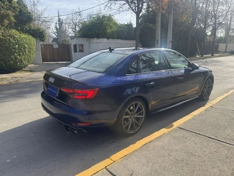 Audi S4 — foto 18 de 29
