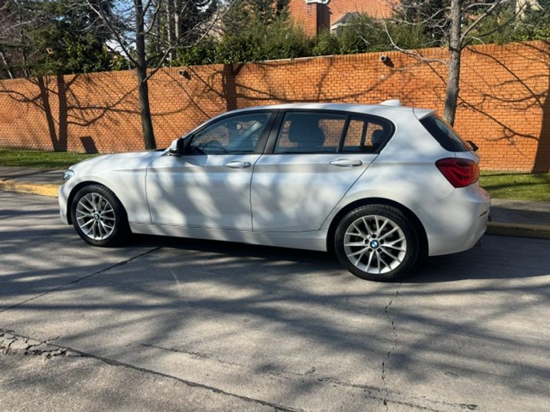BMW 118 — foto 17 de 31