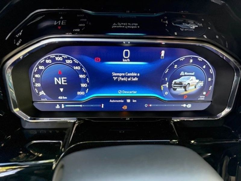 Chevrolet Silverado — foto 11 de 29