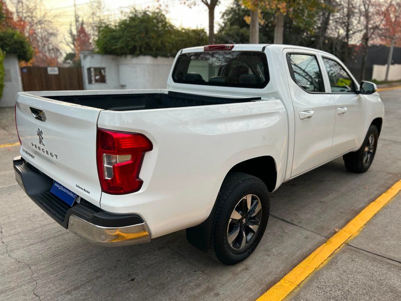 Peugeot Landtrek — foto 4 de 15