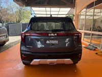 KIA Seltos — foto 4 de 9