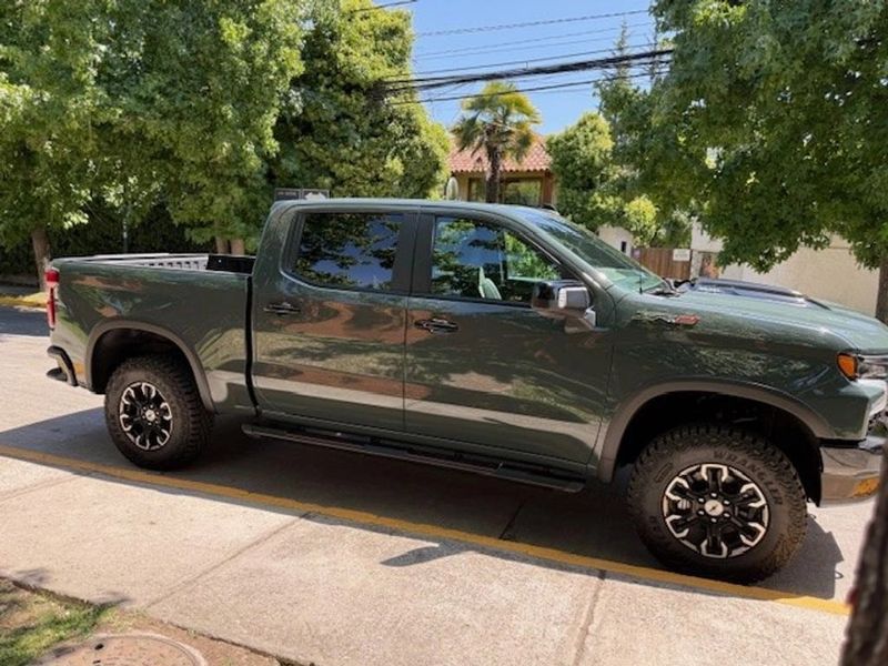 Chevrolet Silverado — foto 3 de 29