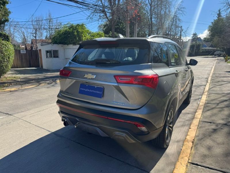 Chevrolet Captiva — foto 11 de 28