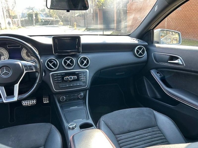 Mercedes-Benz A200 — foto 9 de 20