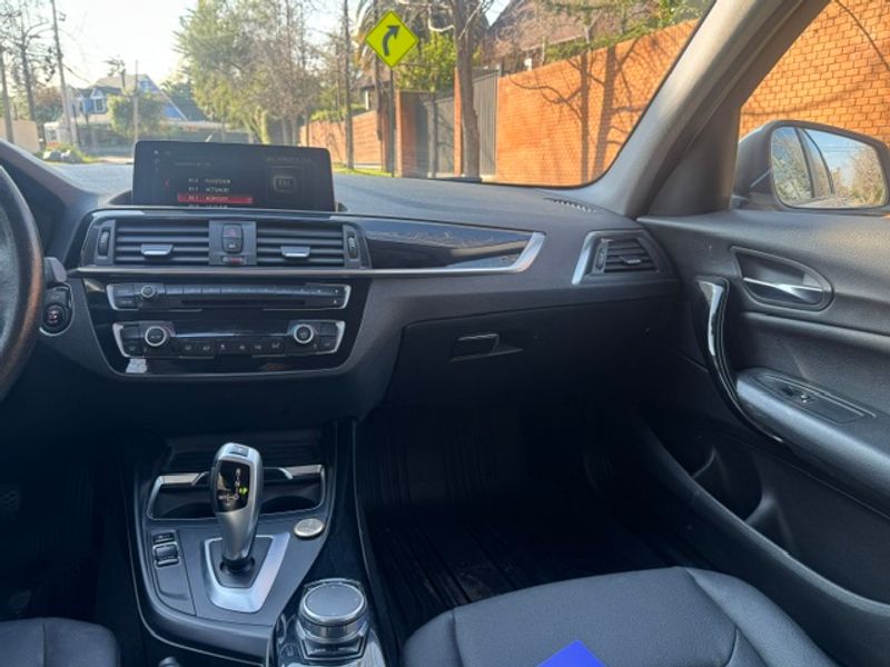BMW 118 — foto 27 de 31