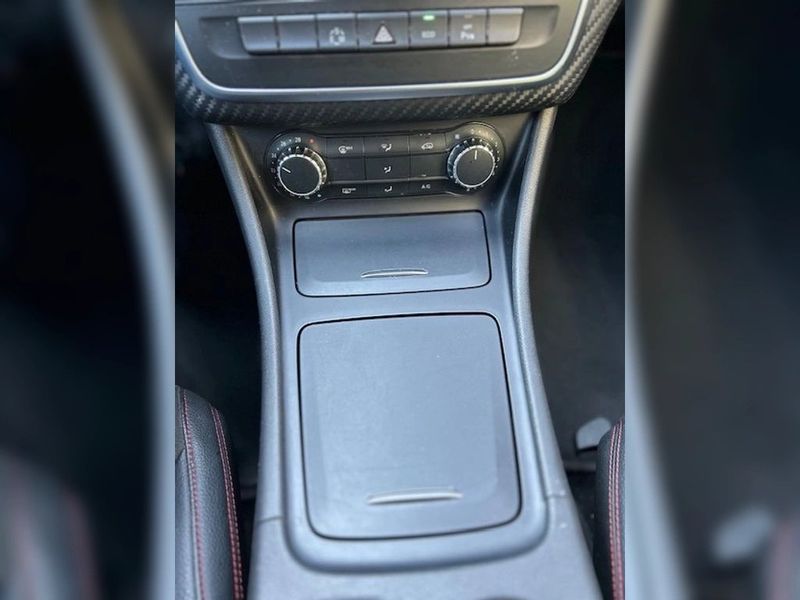 Mercedes-Benz A200 — foto 20 de 20