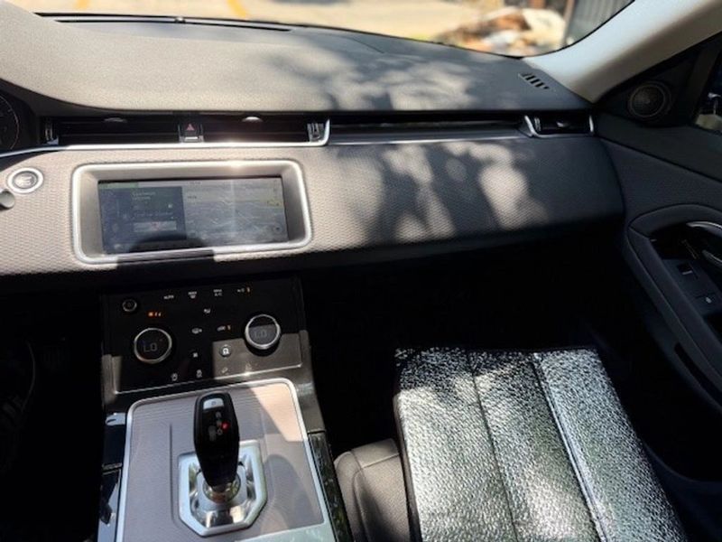 Land Rover Evoque — foto 21 de 21