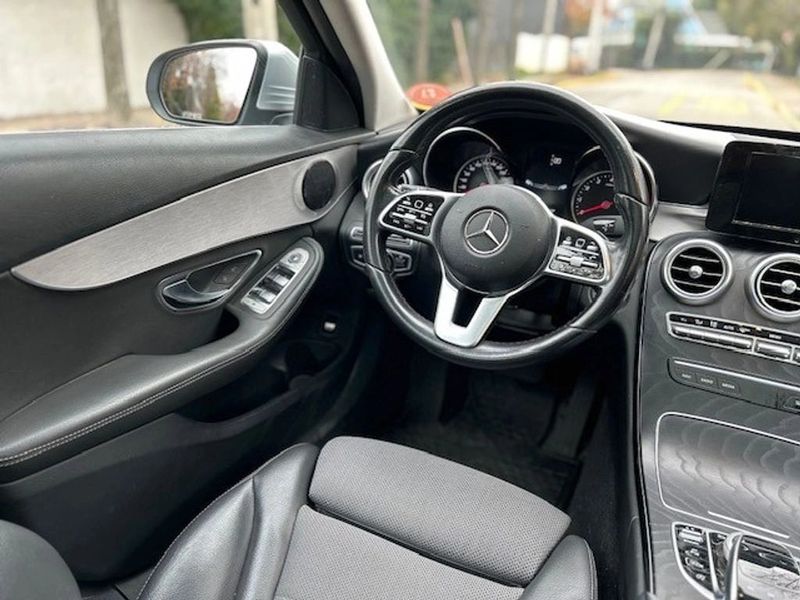 Mercedes-Benz C200 — foto 10 de 20
