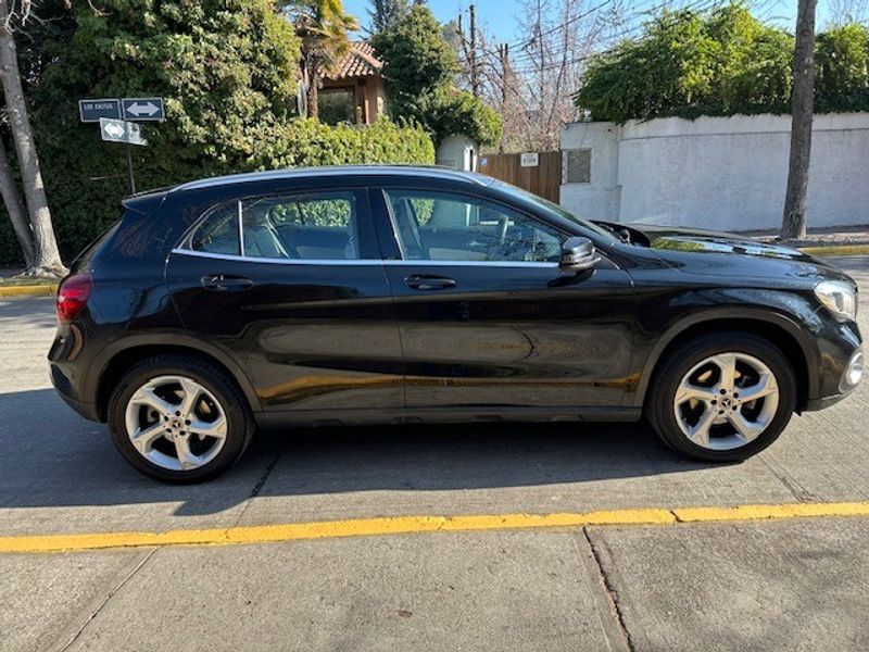 Mercedes-Benz Gla200 — foto 3 de 16