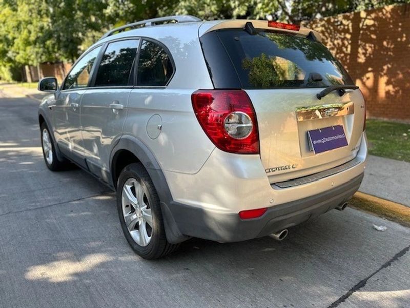 Chevrolet Captiva — foto 5 de 25