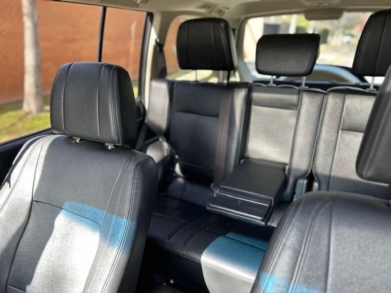 Mitsubishi Montero — foto 15 de 19