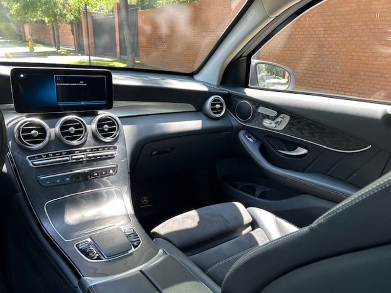 Mercedes-Benz Glc — foto 19 de 22
