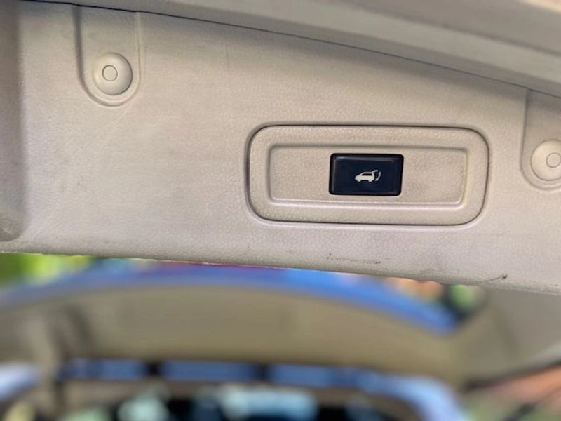 Nissan Murano — foto 10 de 26