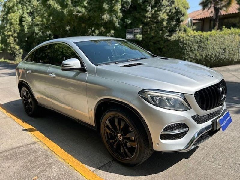 Mercedes-Benz Gle350 — foto 2 de 22
