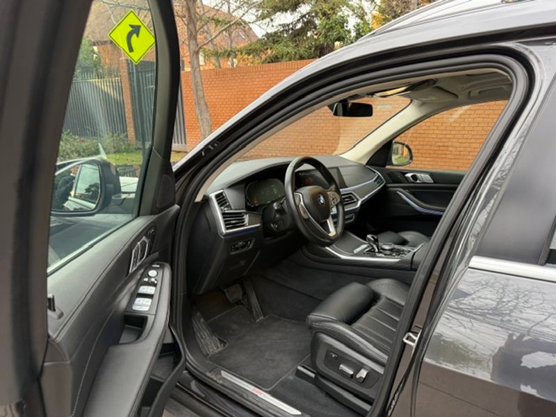 BMW X7 — foto 14 de 28