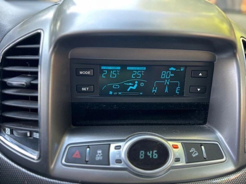 Chevrolet Captiva — foto 20 de 25