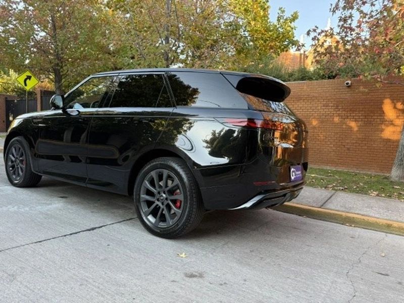 Land Rover Range Rover — foto 17 de 29