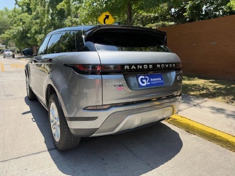 Land Rover Evoque — foto 9 de 21