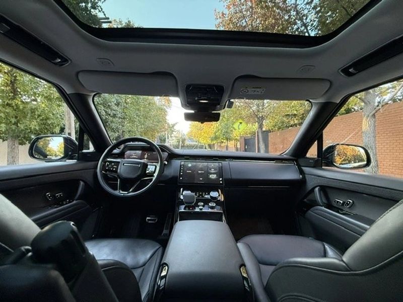 Land Rover Range Rover — foto 14 de 29