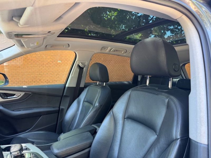 Audi Q7 — foto 21 de 33