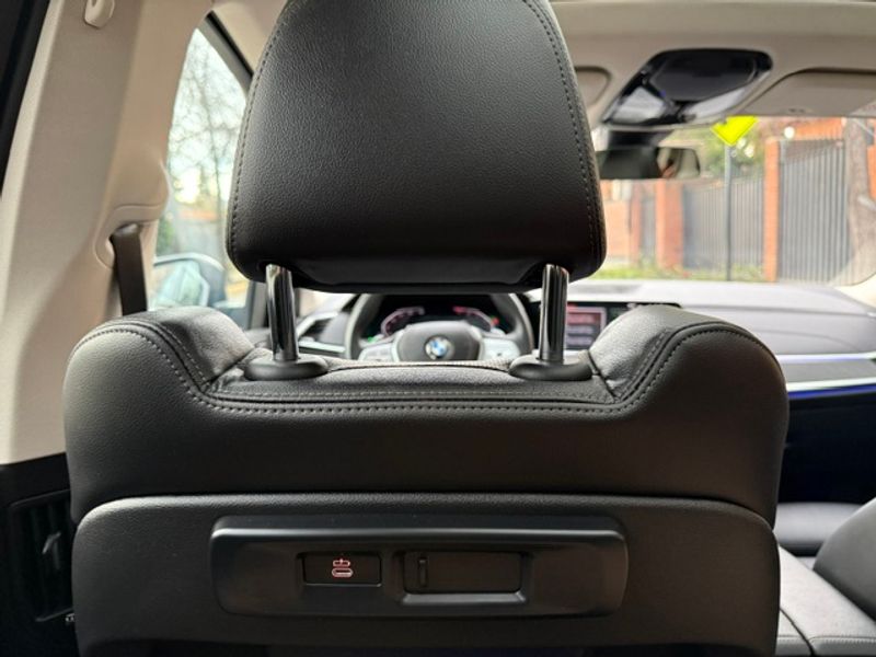 BMW X7 — foto 24 de 28