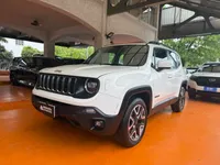 Jeep Renegade — foto 7 de 10